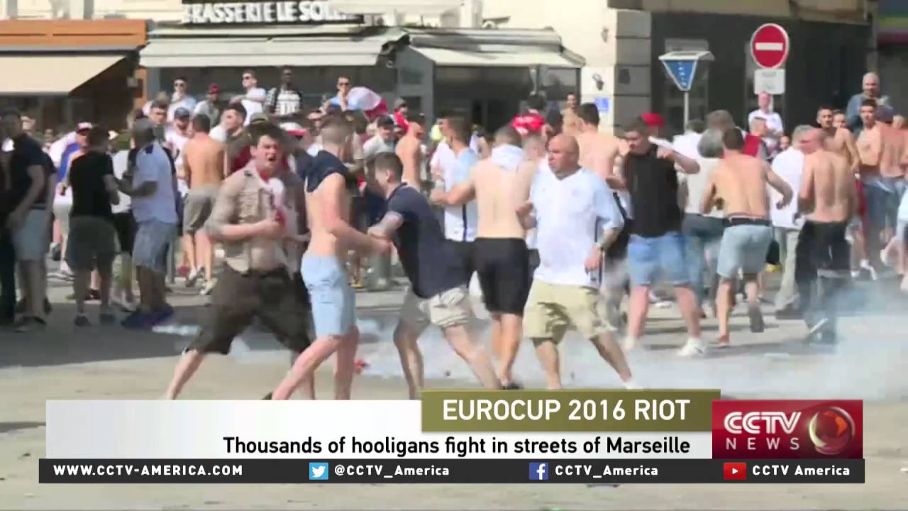 football hooligans street fighting in Marseilles