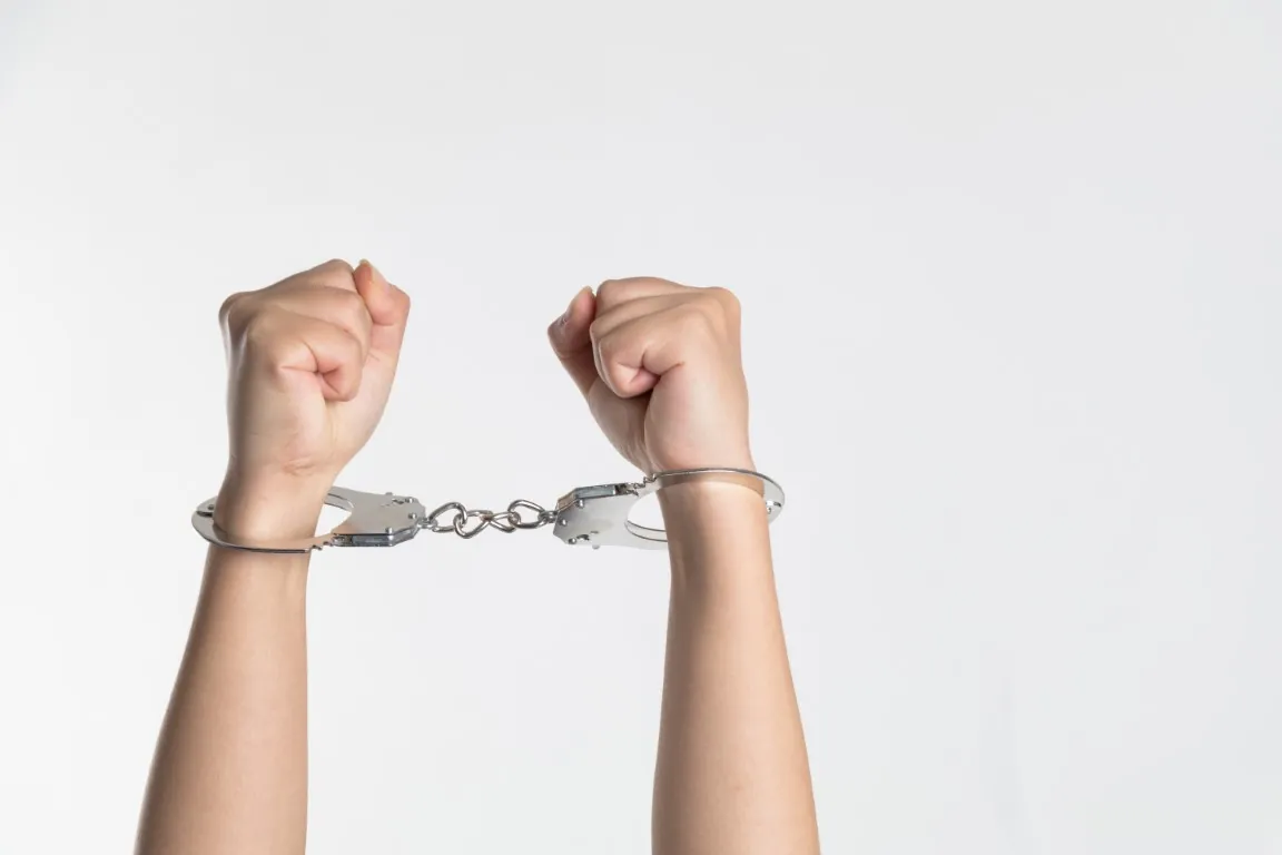 hands in handcuffs, end of mystery